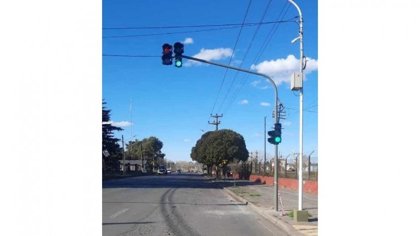 Se habilitó el semáforo de Av. Del Valle y Beiró